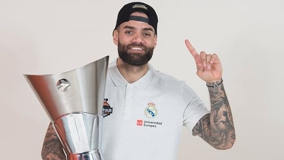 OFICIAL Starul cu peste 460 de apariții la Real Madrid își începe aventura în România! A adunat 13 trofee impresionante 1 oficial jucatorul cu peste 460 meciuri la real madrid semneaza in romania a cucerit 13 trofee 68626b85c7cbe
