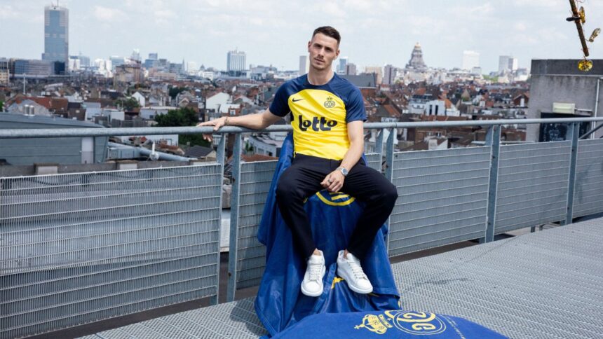 OFICIAL Raul Florucz își începe aventura la noua sa echipă! Transfer realizat pentru suma de 5.000.000€ 1 oficial raul florucz a fost prezentat la noua sa echipa transfer de 5 000 000e 6851b8884501d