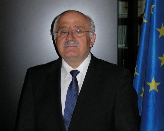 Viziunea profesorului Mircea Duțu: Necesitatea unei strategii legale naționale pentru inteligența artificială 1 opinie prof univ dr mircea dutu pentru o strategie juridica nationala privind ia 685a57f128aae