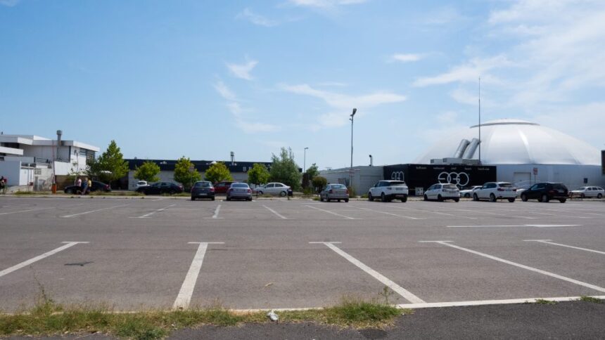 Locuri de parcare fără cost în Mangalia și Năvodari, taxe permanente în Mamaia și reglementări proaspete la Costinești! 1 parcare gratuita in mangalia si navodari taxe non stop in mamaia si reguli noi la costinesti 68435e51912d6