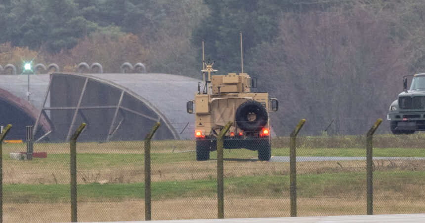 Parlamentul danez aprobă menținerea prezenței militare americane în Danemarca, în ciuda controverselor legate de Groenlanda 1 parlamentul danez este de acord ca sua sa si mentina bazele militare din danemarca in ciuda tensiunilor privind groenlanda 6849bfb78d389