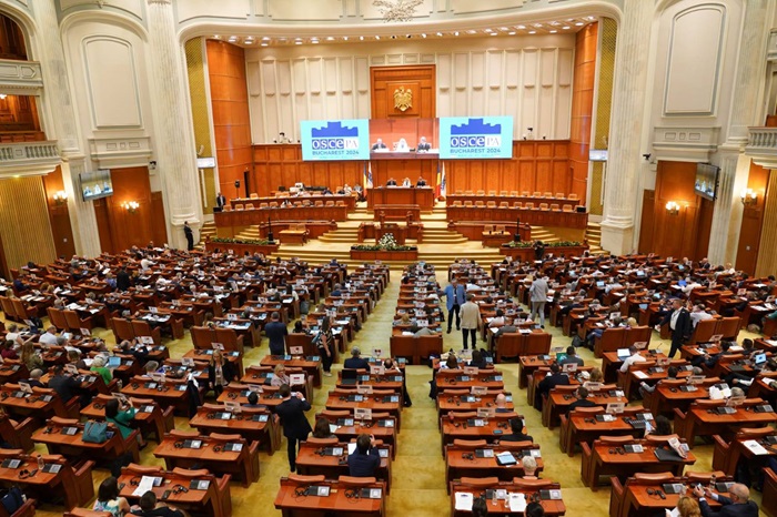 Azi, Parlamentul își desemnează liderii celor două camere și selectează doi judecători pentru Curtea Constituțională: Opiniile formațiunilor politice 1 parlamentul isi alege astazi sefii celor doua camere si doi judecatori ai curtii constitutionale propunerile partidelor 685a51ee90337