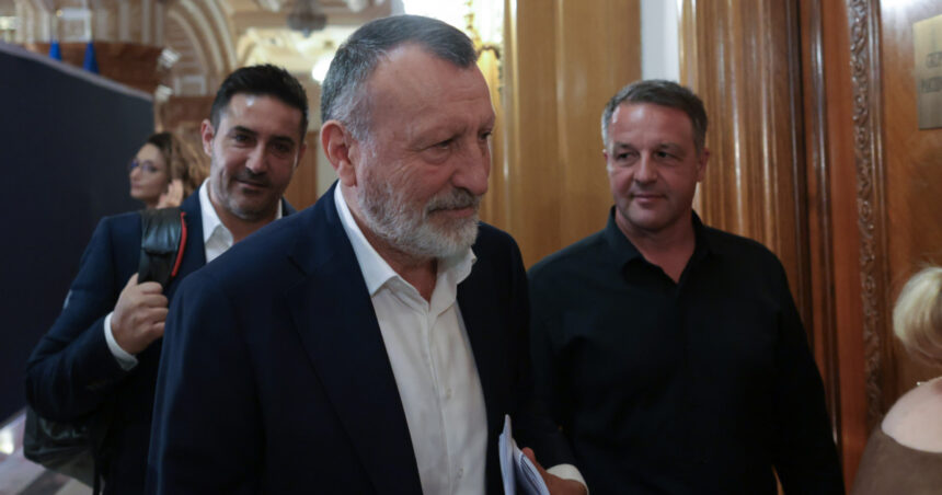 Paul Stănescu afirmă că rămâne în PSD și nu se va prezenta la Curtea de Conturi: „Va sosi ziua când voi face o retragere.” 1 paul stanescu spune ca nu va merge la curtea de conturi si ca nu va pleca din psd va veni momentul in care voi face un pas in spate 6860bcc89fdea