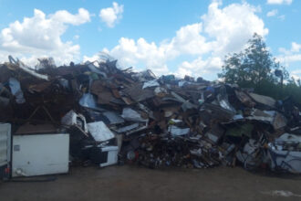 perchezitii la firme suspectate de reciclare fictiva a ambalajelor din sticla si plastic prejudiciu de 8 milioane de lei 683ff860b881f
