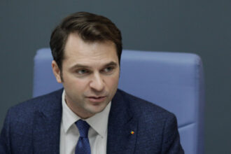 planul lui sebastian burduja privind consumatorii vulnerabili cum vor fi ajutati sa si plateasca facturile nimeni nu e lasat in urma 684f97c2d5cba