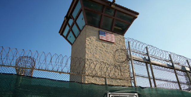 Politico: Guvernul Trump intenționează să transfere 100 de români în centrul de detenție de la Guantanamo Bay 1 politico administratia trump vrea sa trimita 100 de imigranti romani la guantanamo bay 68490a31c1378