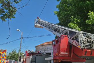 pompierii sunt in alerta anexa unei locuinte din murfatlar a luat foc 684ea23207887