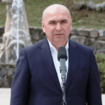 O Călătorie Politică: Ascensiunea lui Ilie Bolojan prin Ierarhiile Puterii 3 portret cum a trecut ilie bolojan prin toate treptele puterii 685569c2509ac