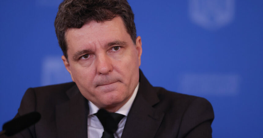 „Nicușor Dan atrage atenția asupra ignoranței semnalelor de alarmă: fiecare caz de violență domestică merită o abordare responsabilă” 1 prea multe semnale de alarma au fost ignorate nicusor dan cere ca toate cazurile de violenta domestica sa fie tratate cu seriozitate 6853081037189