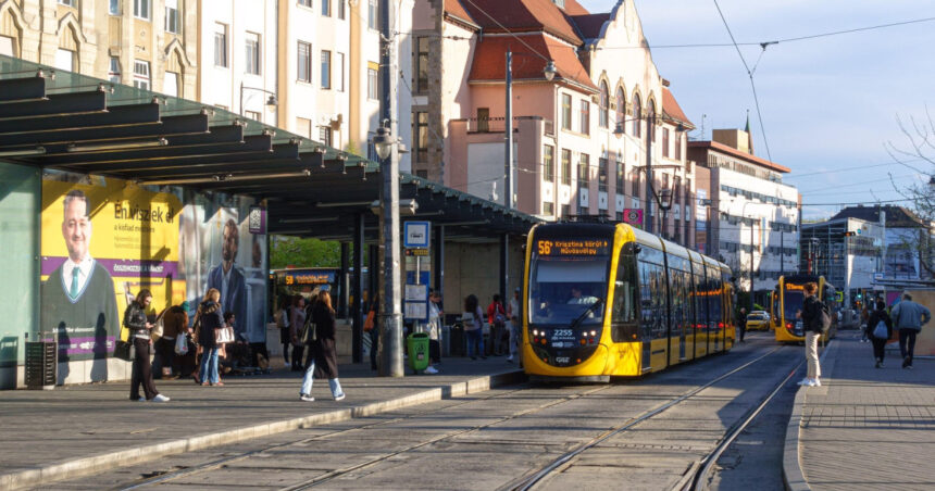 Primarul Budapestei își suspendă transportul public pentru a contesta „impozitul de solidaritate” impus de Viktor Orban 1 primarul din budapesta a oprit transportul public pentru a protesta fata de taxa de solidaritate impusa de viktor orban 68430c0f42406