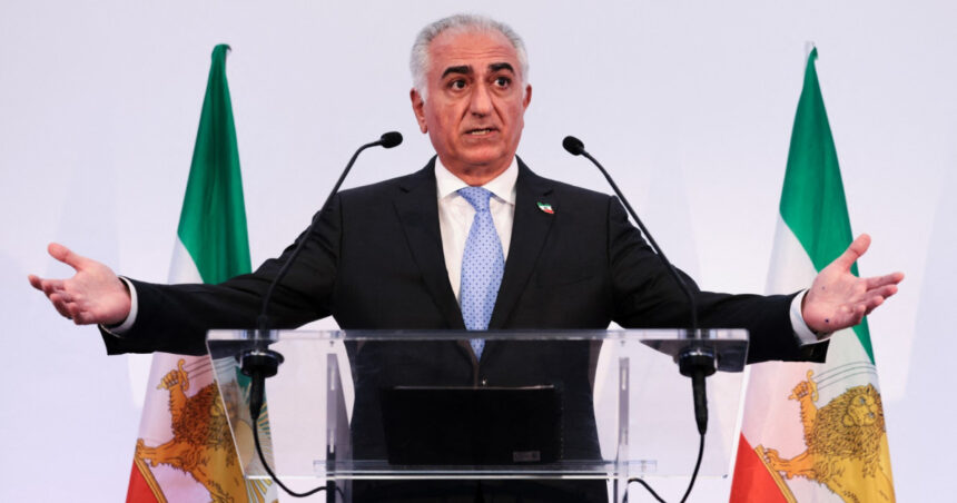 „Moștenitorul tronului iranian solicită răsturnarea ayatolahilor și se angajează să conducă schimbarea. „Este vremea noastră!” 1 printul mostenitor al iranului cere inlaturarea regimului ayatolahilor si se ofera sa conduca tranzitia acesta este momentul nostru 685991a100a83