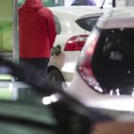 program de guvernare accize majorate cu 10 carburantii s ar putea scumpi cu 30 de bani l majorari de preturi si la electricitate gaze tutun sau alcool 685922a544066