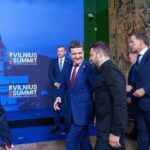 ROMÂNIA ÎȘI DESIGNEAZĂ UN REPREZENTANT PENTRU "RECONSTRUCȚIA UCRAINEI" 2 program de guvernare romania va avea un insarcinat guvernamental pentru e280b3reconstructia ucraineie280b3 68592a094f965