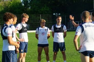 promisiune totala a selectionerului de la u19 inainte de euro vom juca ofensiv cu doua varfuri veniti sa ne sustineti 684563c080134