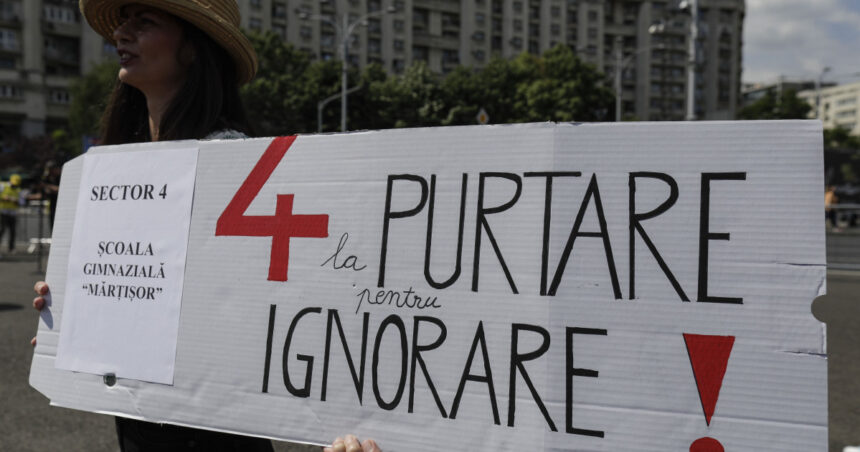 Sindicaliștii din învățământ protestează pe 18 iunie cu banderole și ecusoane: Ce revendicări îi motivează? 1 protest al sindicalistilor din educatie in 18 iunie prin purtarea de banderole sau ecusoane care le sunt nemultumirile 684c2e95dee08