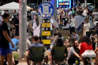proteste in serbia manifestantii au ridicat baricade in belgrad 686218e191c22