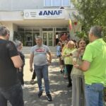 Revolta angajaților din instituțiile publice: Sindicatele se mobilizează pentru proteste de amploare împotriva tăierii sporurilor. 2 proteste spontane in mai multe institutii publice fata de reducerea sporurilor federatiile sindicale se pregatesc de miscari masive 685e819d28e35