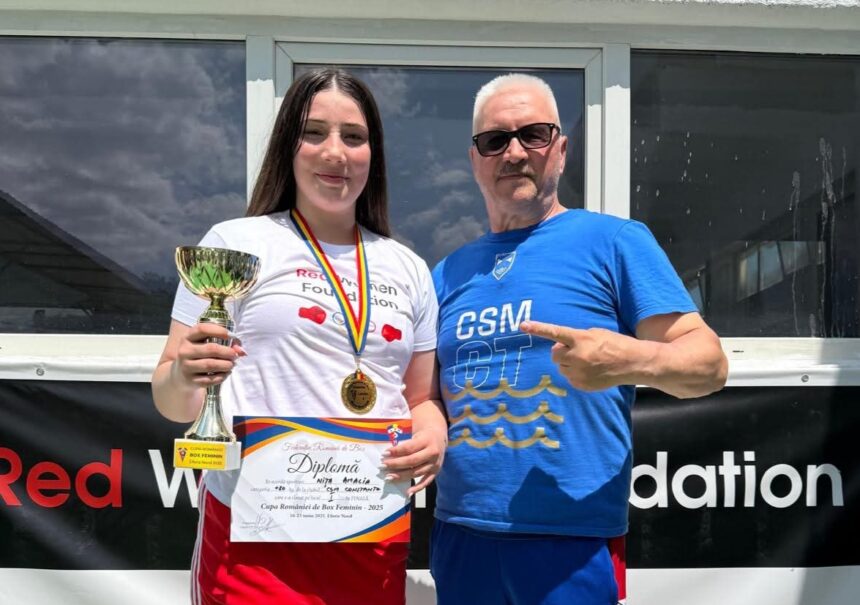 Pugilistele de la CSM Constanța au strălucit pe podiumul Cupei României cu trei medalii obținute! 1 pugilistele de la csm constanta au urcat de trei ori pe podium la cupa romaniei 685845628ebbc
