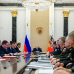 Putin a dat undă verde unui plan de înarmare pe o decadă. Obiectivele trasate de liderul de la Kremlin 2 putin a ordonat crearea unui plan de inarmare pe termen de 10 ani prioritatile enuntate de catre liderul de la kremlin 684aa792289ee