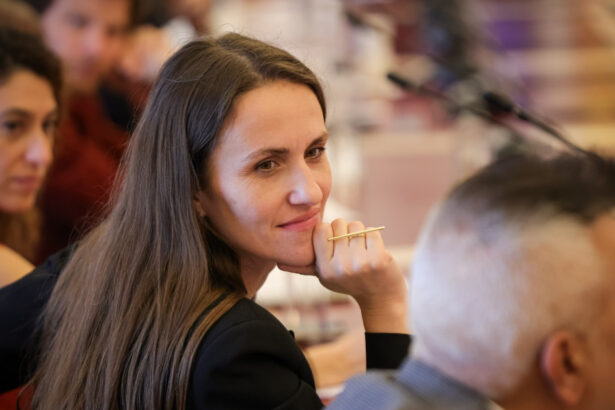 raluca turcan o apara pe oana toiu victima unor atacuri la adresa tinutei sale e un dispret profund fata de femei 685d4346609cd