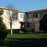 Surpriză în instanță! Școala Gimnazială Nr. 22 IC Brătianu ÎNFRUNTĂ o înfrângere în cazul personalității juridice, cu o decizie CLC suspendată. 3 rasturnare de situatie scoala gimnaziala nr 22 ic bratianu pierde procesul pentru personalitatea juridica la mijloc suspendarea hotararii clc 685ade812a875