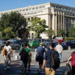 Șomajul a atins 5,7% în aprilie, cu tinerii în prim-planul statisticilor. 2 rata somajului a scazut la 57 in aprilie cei mai multi someri provin din randul tinerilor 683ed6d15ea01
