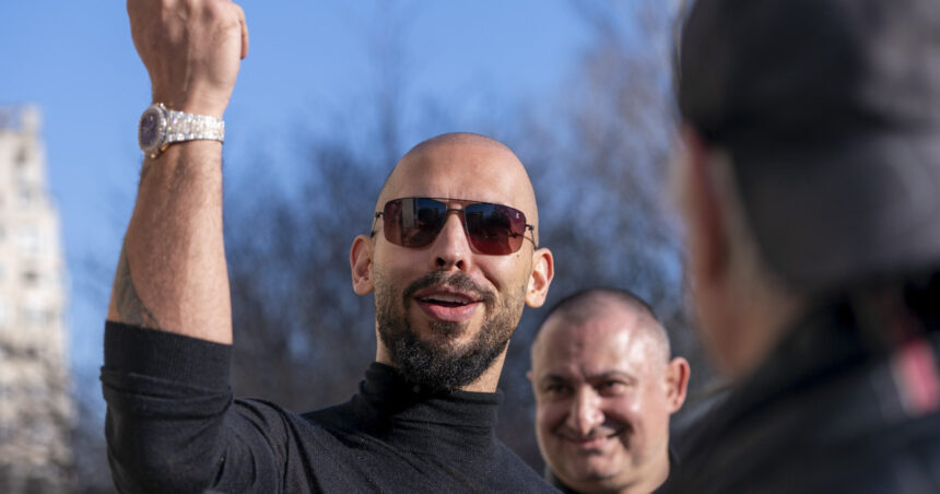 Ministerul Culturii răspunde după ce Andrew Tate a fost surprins la o petrecere în curtea Muzeului Brukenthal din Sibiu 1 reactia ministerului culturii dupa ce andrew tate a fost filmat la o petrecere in curtea muzeului brukenthal din sibiu 6847fe117fd56