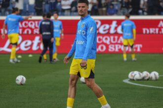 reactia virulenta a italienilor dupa ce au auzit de ideea lui pederzoli de a l transfera pe dennis man la rapid 685a4361caa31
