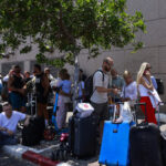 Evacuare reușită din Israel: Grecia a salvat cu succes peste 100 de cetățeni, între care români și americani. 3 repatriere din israel grecia a evacuat in siguranta peste 100 de cetateni inclusiv romani si americani 685293fd17a0a