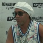 Ronaldinho, îndrăgostit de România! Mărturisirea brazilianului: "Nici nu am plecat și deja simt dorul să revin" 2 ronaldinho fascinat de romania declaratie de dragoste a brazilianului nici n am plecat si deja vreau sa ma intorc 684d5e8250477