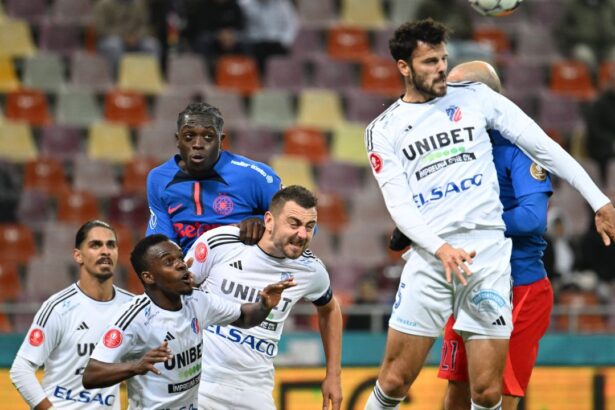 s a lasat cu bataie la un club din superliga un jucator a ajuns de urgenta la spital cu taieturi in zona spatelui 686183bc505f0