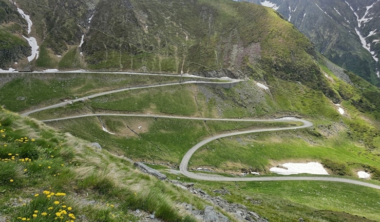 Transfăgărășanul își reia viața: circulația rutieră a fost reluată! 1 se redeschide circulatia rutiera pe transfagarasan dn 7c 68417ce258051