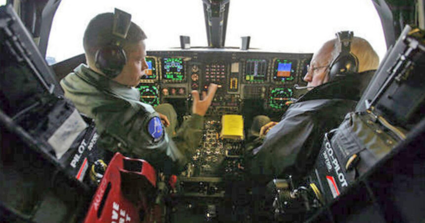 Semințele de floarea-soarelui: secretul energizant care menține piloții bombardierelor B-2 alertați în timpul operațiunilor 1 semintele de floarea soarelui ingredientul secret care ii ajuta pe pilotii bombardierelor b 2 sa stea treji in timpul misiunilor 685aaabec5c94