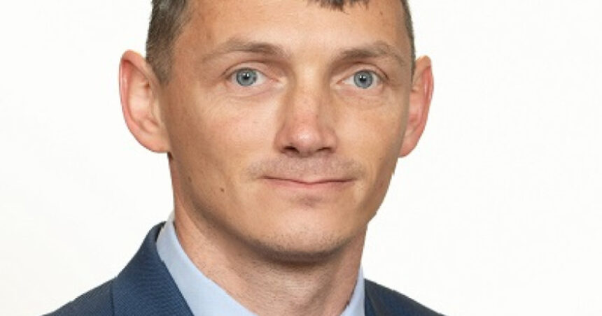 Senatorul Paul Ciprian Pintea, cu un CV contestat și două dosare penale, își schimbă tabăra și se alătură PSD-ului 1 senatorul pot care si a falsificat cv ul si are doua dosare penale paul ciprian pintea a trecut la psd 68409695a962b