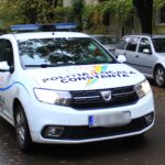 A lărgit garajul, a ajustat gardul și o porțiune din clădire, dar fără aprobat: acum e nevoit să dărâme tot, iar dacă nu o face el, va suporta costurile. 2 si a extins garajul a modificat gardul si o parte din imobil dar fara autorizatie acum trebuie sa demoleze tot iar in caz o vor face altii va suporta cheltuielile 6850b7897f245