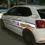 Sibiu: Trei adolescenți surprinși în flagrant în timp ce dezmembrau un cablu de cupru de pe traseul tramvaiului din Pădurea Dumbrava 2 sibiu trei tineri prinsi in timp ce taiau un cablu de cupru de pe linia tramvaiului din padurea dumbrava 684db0a22879e