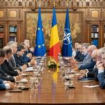 Sindicatele sugerează soluții pentru diminuarea deficitului: audituri autentice ale instituțiilor publice, nu reduceri haotice de personal, optimizarea colectării impozitelor, un regim fiscal corect pentru toate tipurile de muncă și reevaluarea redevențelor. 3 sindicatele propun masuri pentru reducerea deficitului audit real al institutiilor publice nu taieri arbitrare de personal imbunatatirea colectarii fiscale tratament fiscal echitabil pentru 684fd9edbe523
