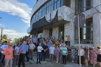 sindicatele vor intalnire de urgenta cu premierul si anunta proteste si chiar greva generala daca nu ajung la un numitor comun pe tema masurilor de austeritate 68625a4c95267