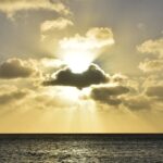 Secretele Solstițiului de Vară 2025: Cum să îți umpli sufletul de energie pozitivă și prosperitate pe 21 iunie 2 solstitiul de vara 2025 ce trebuie sa faci pe 21 iunie pentru a atrage energie pozitiva si prosperitate 68530a99ee332