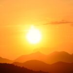 Azi, 21 iunie, sărbătorim solstițiul de vară – ziua în care soarele strălucește cel mai mult! 2 solstitiul de vara are loc astazi 21 iunie este cea mai lunga zi din an 68564ec1eee56