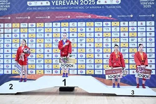 Cristina Blănaru de la CSM Constanța, strălucind pe podiumul Cupei Mondiale de sambo! 1 sportiva de la csm constanta cristina blanaru pe podium la cupa mondiala de sambo 68483417b17a1