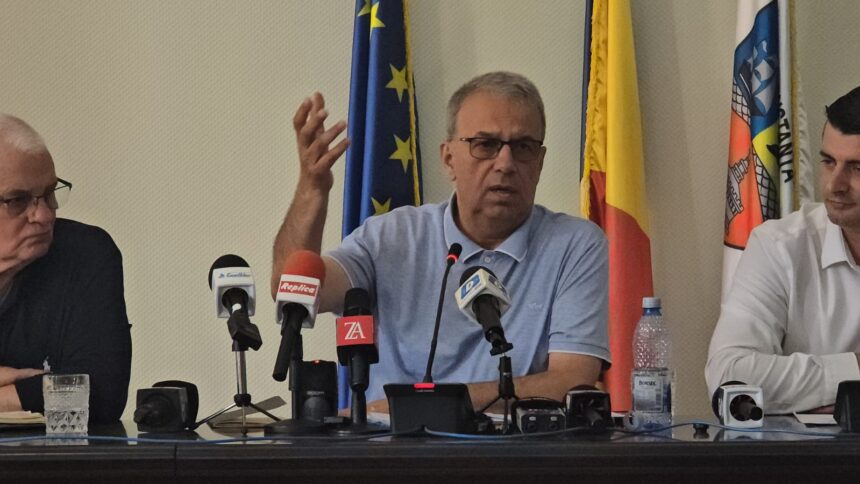 Stadionul Gheorghe Hagi va începe lucrările în toamnă, în timp ce Sala Polivalentă întâmpină întârzieri: Chițac acuză antreprenorul. 1 stadionul gheorghe hagi intra in executie in toamna sala polivalenta intarzie chitac da vina pe constructor 6849713d9be70