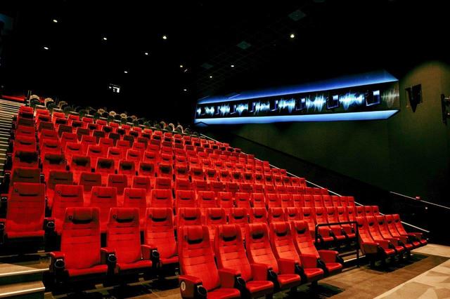 Românii își reduc vizitele la cinema. "Cinematograful clasic trebuie să-și redefinească importanța." 1 tabel romanii merg mai putin la cinema cinematograful traditional trebuie sa si regandeasca rolul 68415288cf070