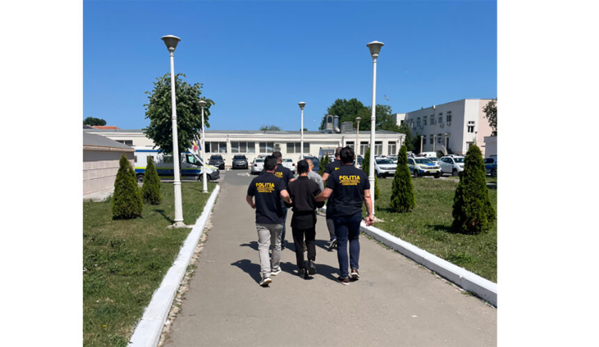 Mici infractori: Cei doi tineri din Constanța care au prădat un senior au un istoric îndelungat cu legea 1 talhari de mici cei doi indivizi din constanta care au jefuit un varstnic sunt clienti vechi ai politistilor 684303e17b56c
