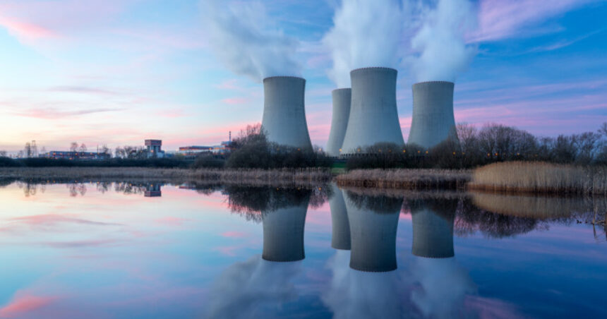 Statele membre ale UE intenționează să amplifice fondurile destinate energiei nucleare. Cât de mari sunt sumele investite? 1 tarile ue vor sa extinda investitiile in energia nucleara suma uriasa la care se ridica investitiile 684bdcef17127