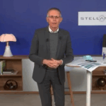 Tavares, fostul lider al Stellantis, susține alegerea succesorului său și își reafirmă convingerile. „După 45 de ani, am realizat că cel mai bine este să îți urmezi propriul drum. Industria auto europeană va experimenta fuziuni semnificative.” 3 tavares fostul sef al stellantis aproba numirea inlocuitorului sau si nu regreta nimic mi au trebuit 45 de ani sa inteleg ca e mai bine sa lucrezi pentru tine decat pentru altul vor avea 683df50e78589