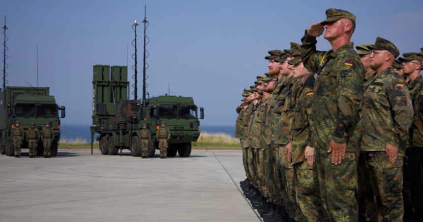 Ucraina se pregătește să primească sistemele germane IRIS-T, la fel de eficiente ca unitățile Patriot, iar Zelenski își exprimă recunoștința. 1 tot asteptand unitatile patriot ucraina va primi noile sisteme germane iris t la fel de bune zelenski suntem recunoscatori 684b17ff31f33