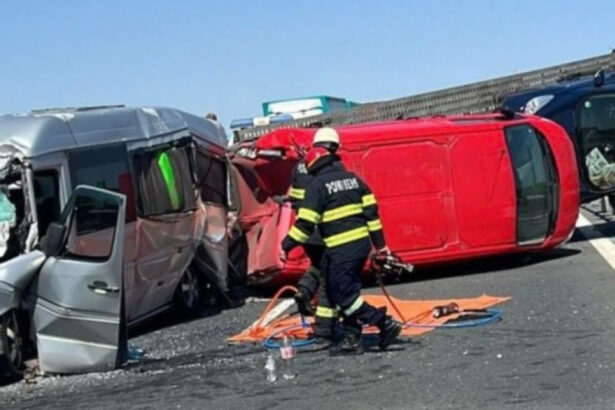 trafic blocat pe autostrada a1 dupa un accident in lant cu trei vehicule doua persoane au fost ranite 68568f961492a