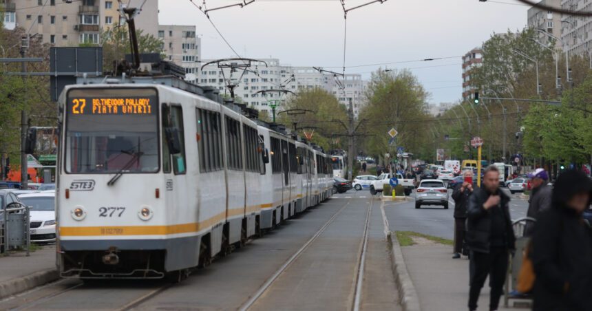 Accident pe Bulevardul Theodor Pallady: Tramvai deraiat blochează circulația liniilor 19, 27 și 49 în București. 1 tramvai deraiat pe bulevardul theodor pallady din bucuresti circulatia liniilor 19 27 si 49 este blocata 68416282c1c2e