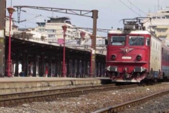 trenurile vor circula cu viteza redusa in zilele urmatoare din cauza temperaturilor mari la nivelul sinei 685ad391e70db